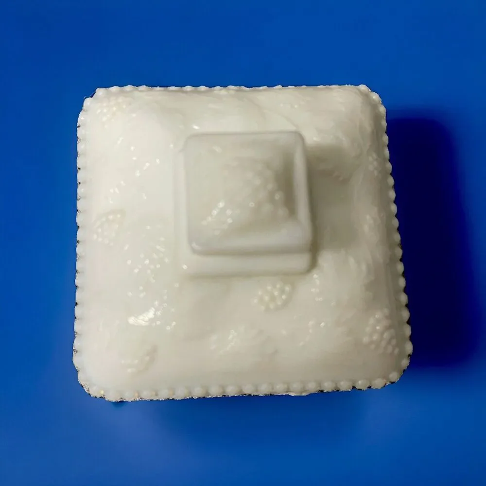 Vintage WESTMORELAND Beaded White Milk Glass Candy Dish Grape Vine